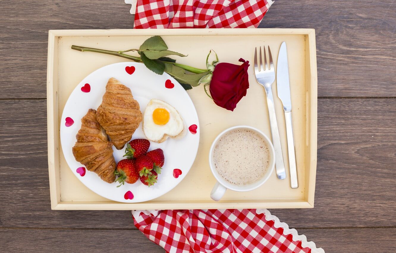 Romantisch Op Bed Valentijnsdag) - Ontbijt Zeeland